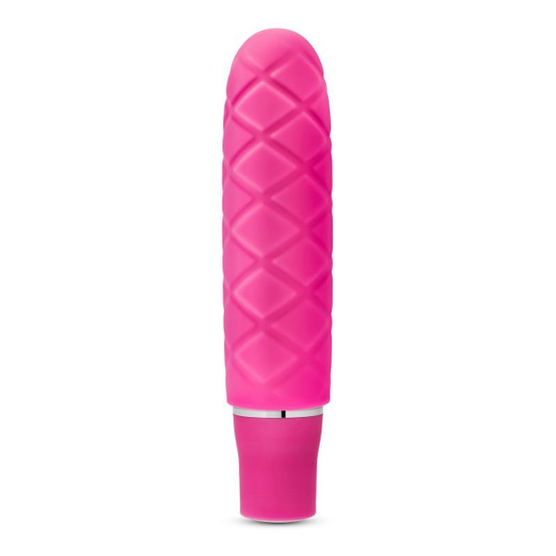 Luxe Cozi Mini Fuchia - Compact Vibrating Silicone Toy > Vibrators > Standard Vibrators