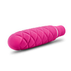 Luxe Cozi Mini Fuchia - Compact Vibrating Silicone Toy > Vibrators > Standard Vibrators