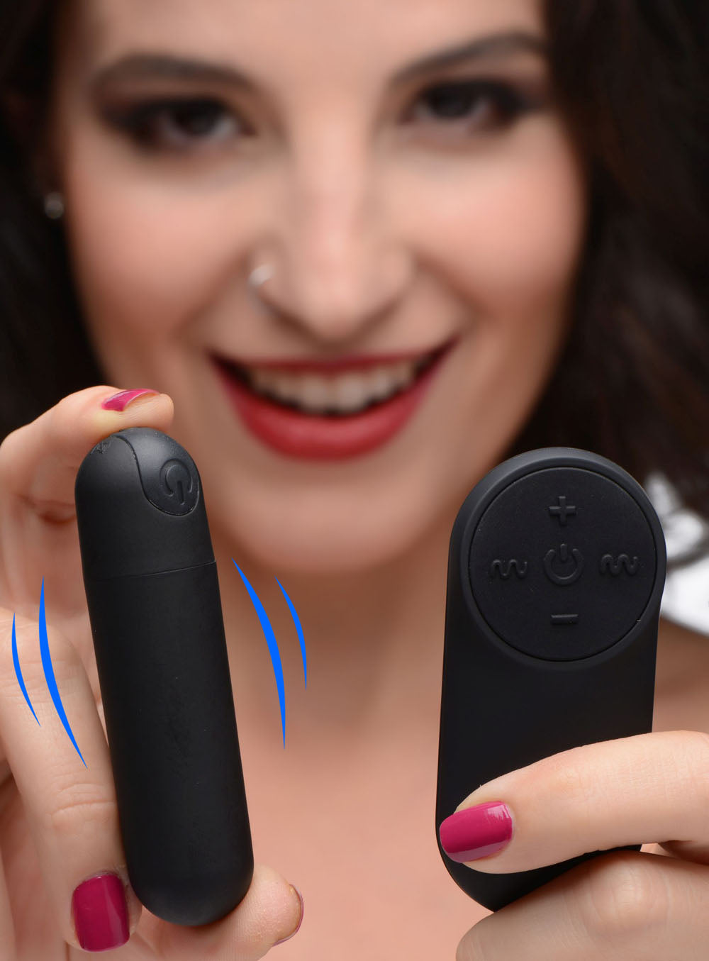 Bang Wireless Vibrating Bullet with Remote Control Black Sex Toy > Vibrators > Mini Vibrators