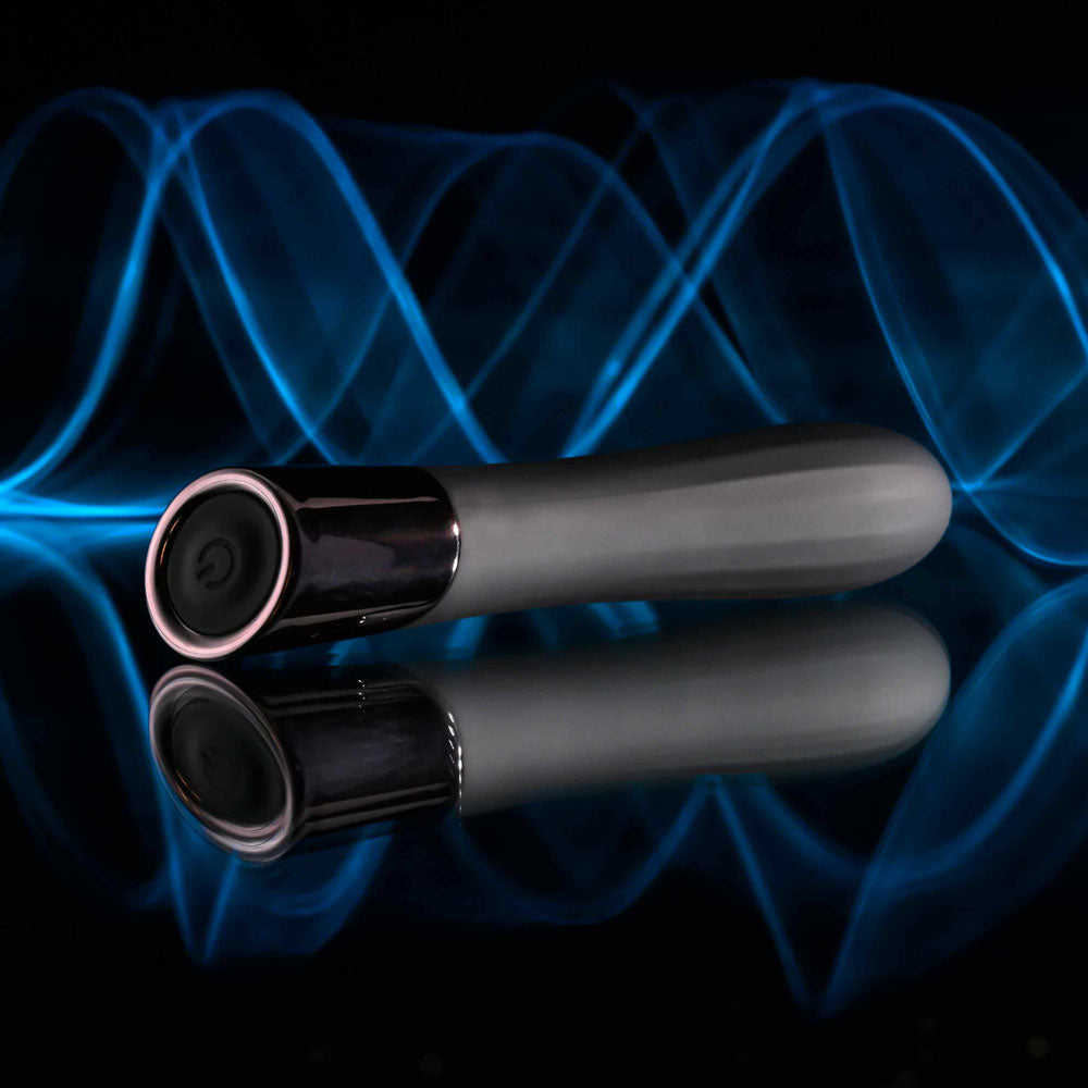 Evolved BACK IN Vibrator 8.3cm Insertable Length > Vibrators > Mini Vibrators