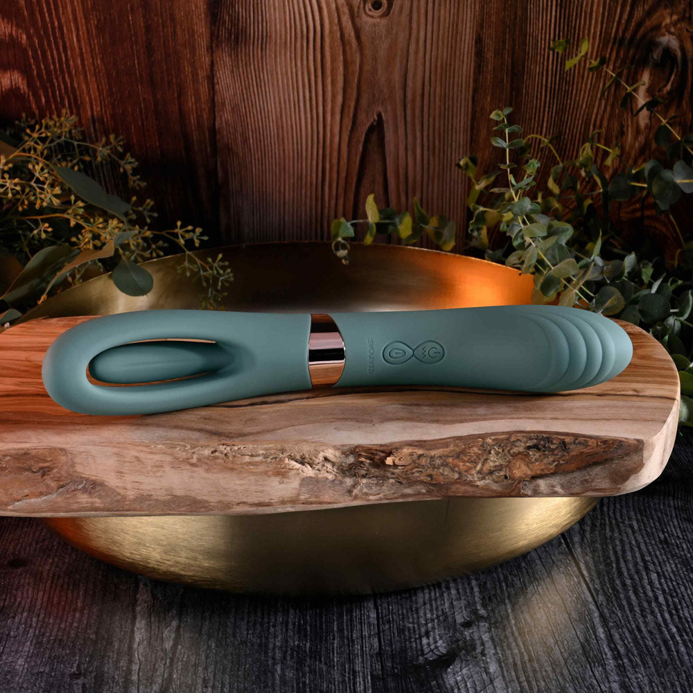 Evolved CHICK FLICK Double-Ended Vibrator 24 cm > Vibrators > Standard Vibrators