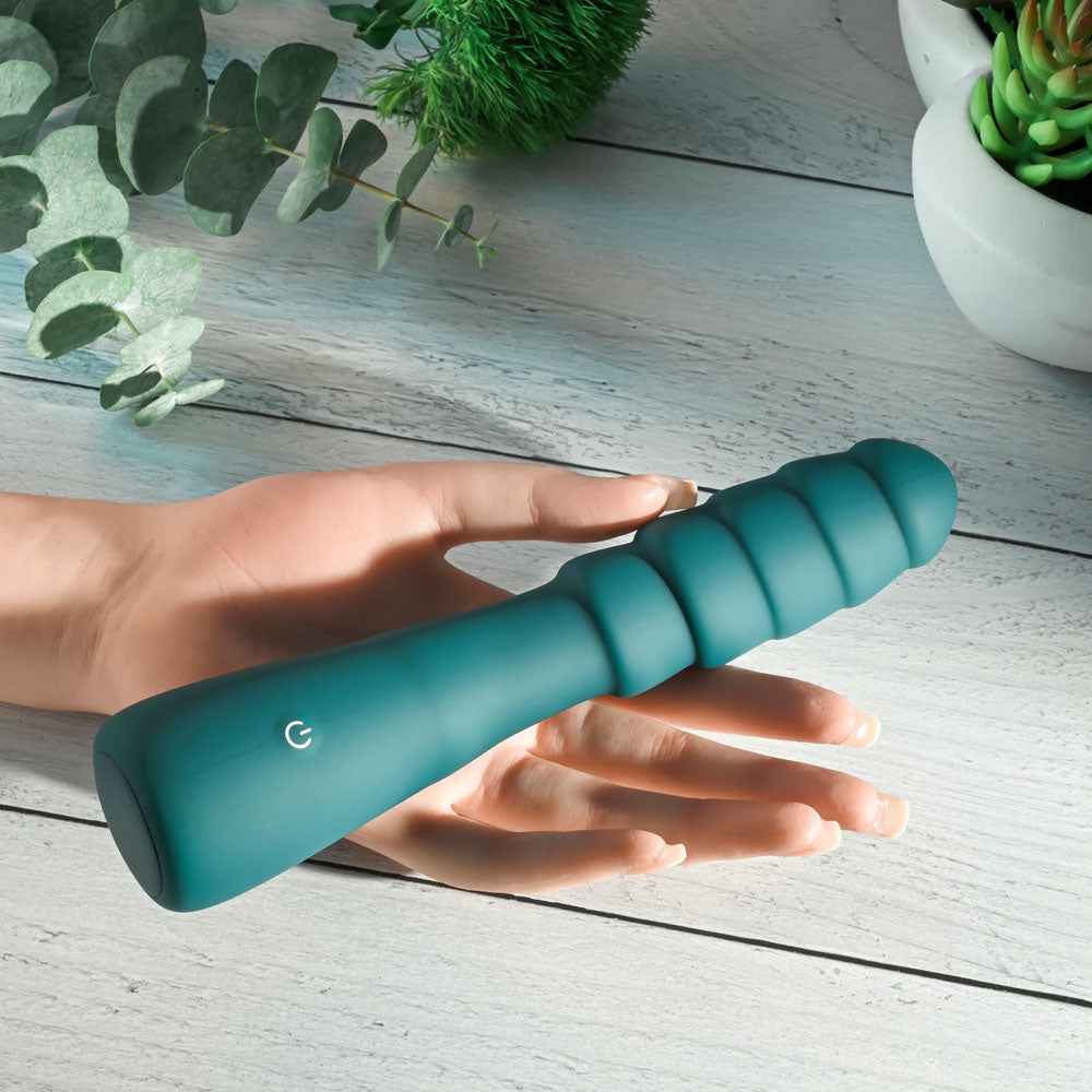 Gender X SCORPION Vibrator 21.2 cm Long Ribbed Design Vibrators