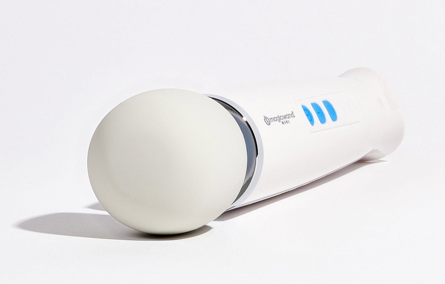 Magic Wand Mini White Wireless Clitoral Massager Secondary image