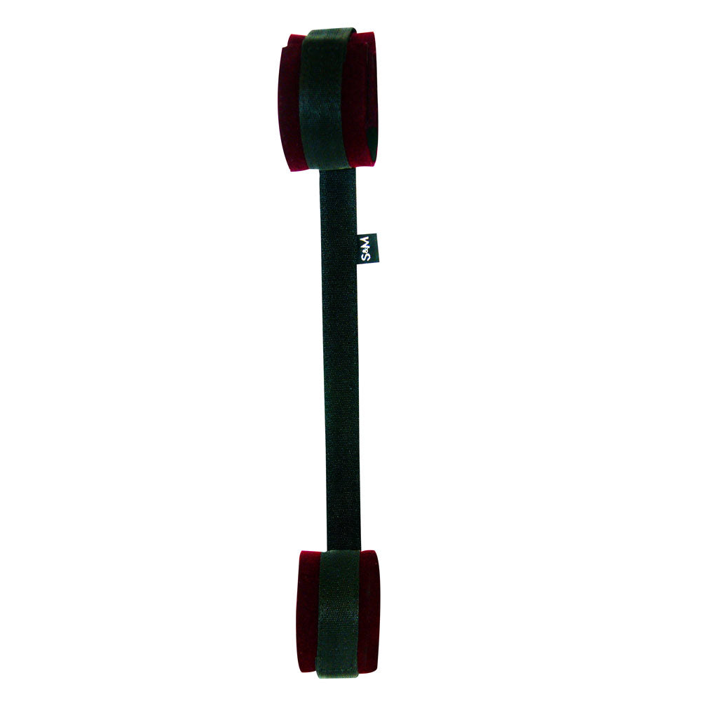 S&M Enchanted Spreader Bar with 34 cm Adjustable Cuffs Restraints
