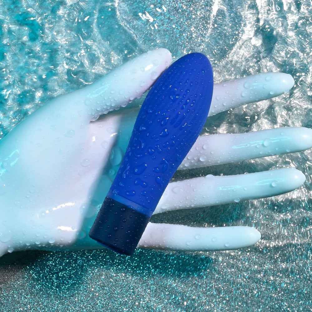 Selopa Cobalt Cutie - 4 Inch Silicone Bullet Vibrator > Vibrators > Mini Vibrators