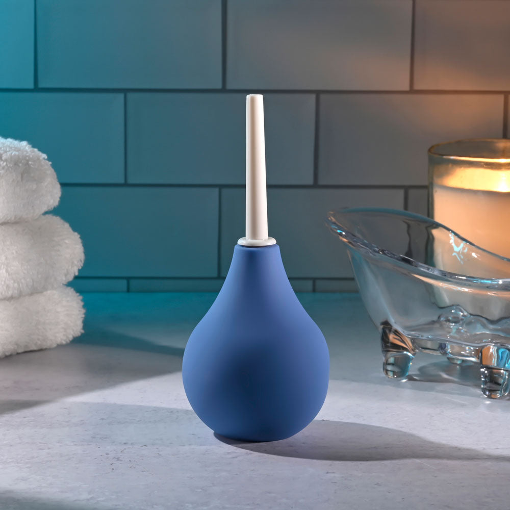 Selopa Squeaky Clean Unisex Douche – Gentle Internal Cleansing Personal Hygiene Device Secondary image