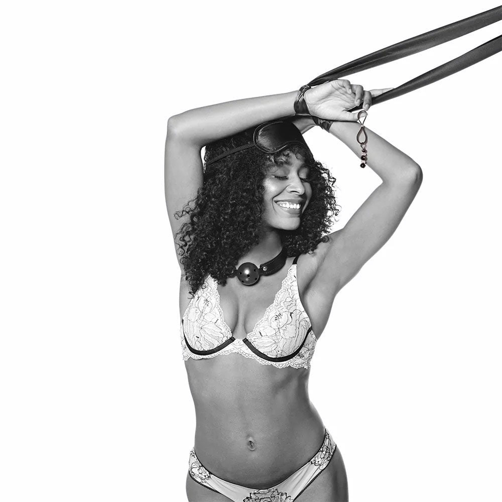 Shadow Secrets Erotic Kit With Blindfold Restraints And Gag Black > Bondage Gear > Bondage Kits