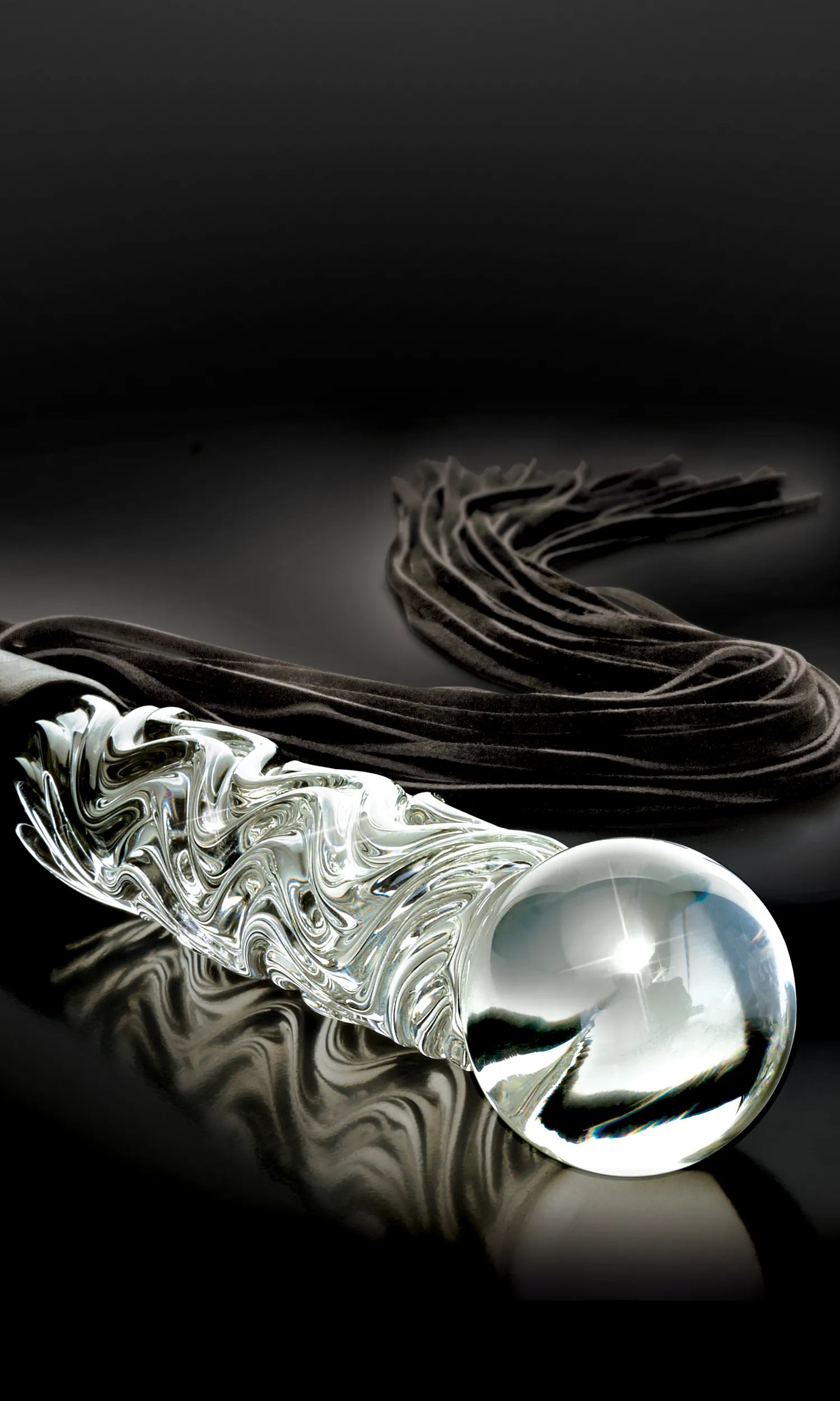 Icicles Hand Blown Glass – Hypoallergenic Nonporous Flogger Secondary image